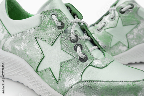 Obraz na płótnie sneakers w salonie