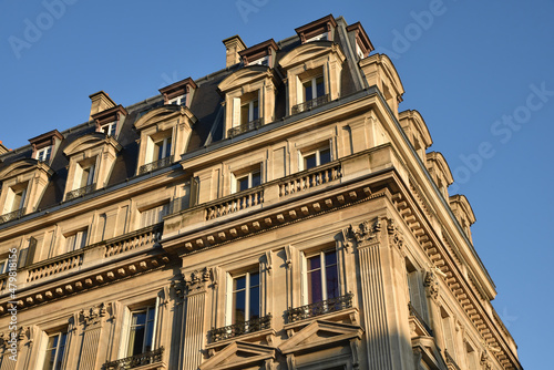 Immeuble haussmannien à Paris, France photo