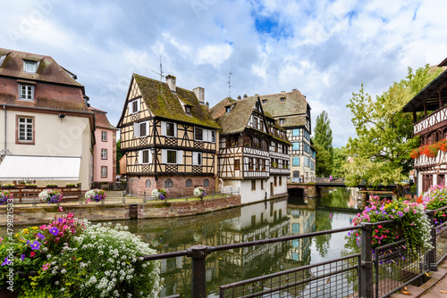 Strasburgo centro storico antico e cattedrale photo