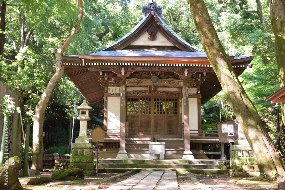 Jinja-do in Jindaiji-temple, a small hall in a Japanese famous temple Jinja-do in Jindaiji-temple, a small hall in a Japanese famous temple