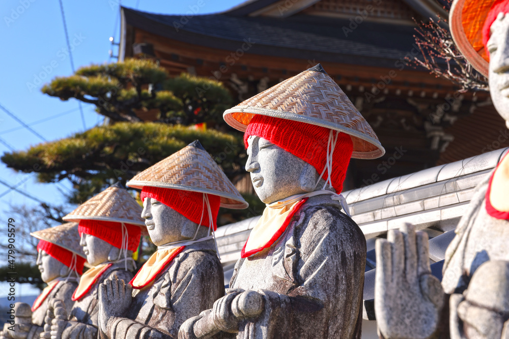 Obraz premium ニット帽のお地蔵さんたち