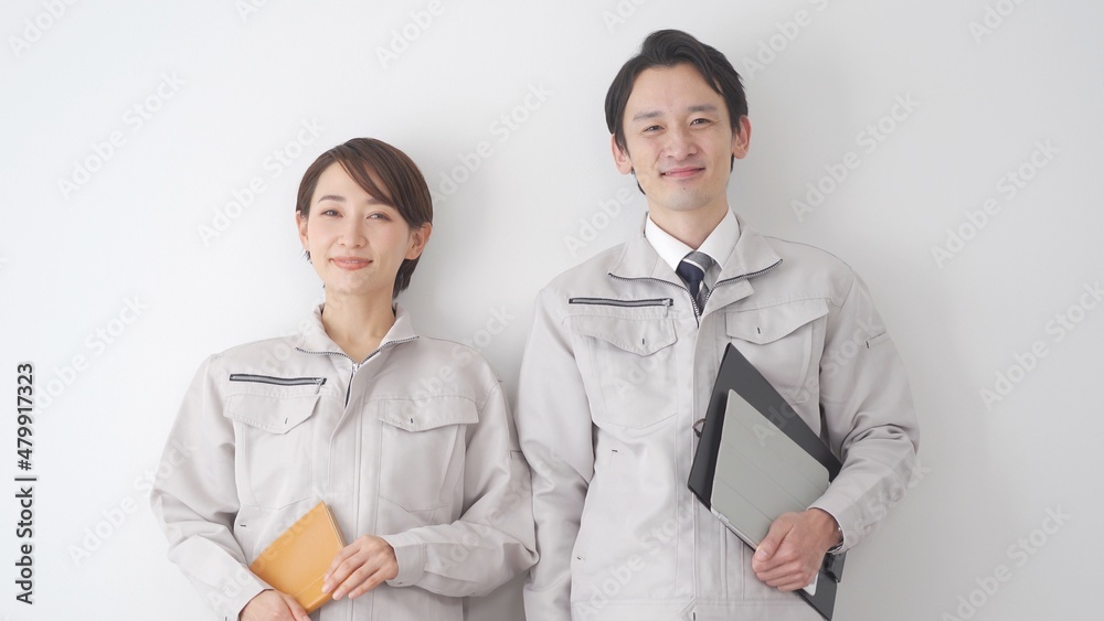 建築着を着た日本人　