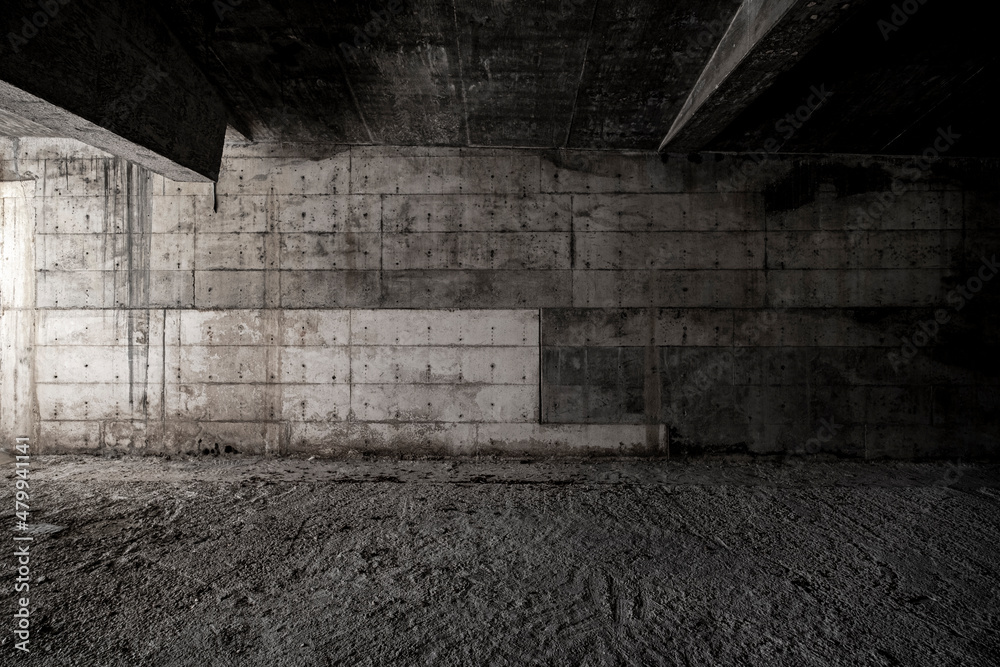 Fototapeta premium concrete walls in an abandoned or unfinished architectural space