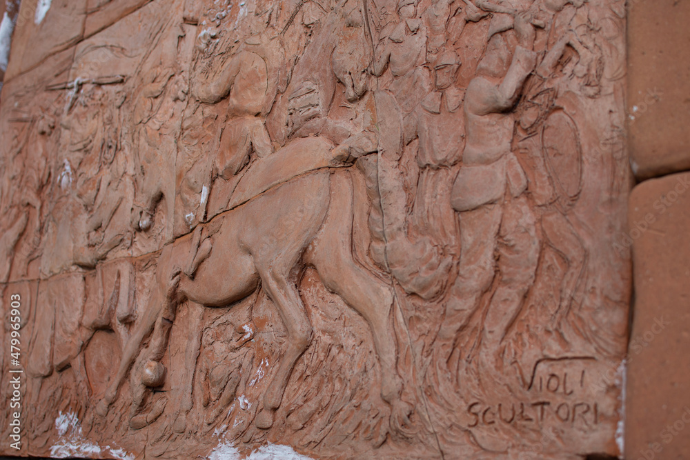 Close-up of the Violi sculptors' sculpture