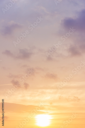 Fototapeta Naklejka Na Ścianę i Meble -  sunset sky vertical with clouds