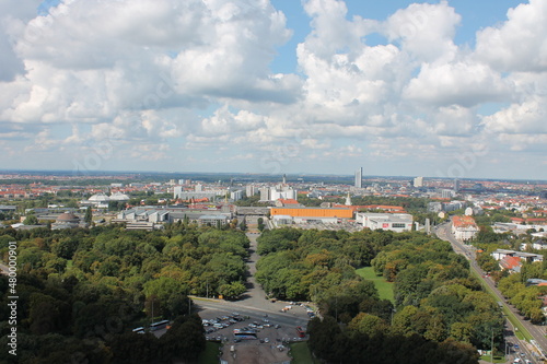 Blick auf die Innenstadt Leipzig vom Aussichtspunkt des Völkerschlachtsdenkmal