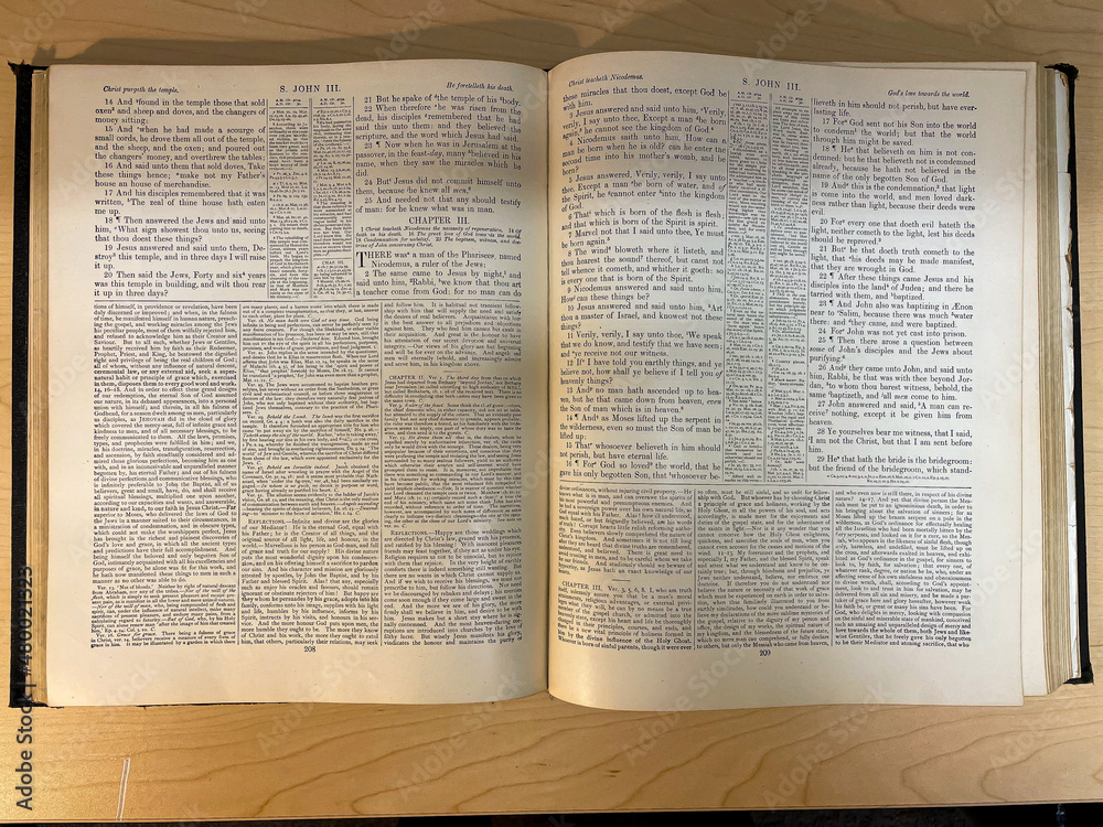 Obraz premium Studying John 3 at my Desk