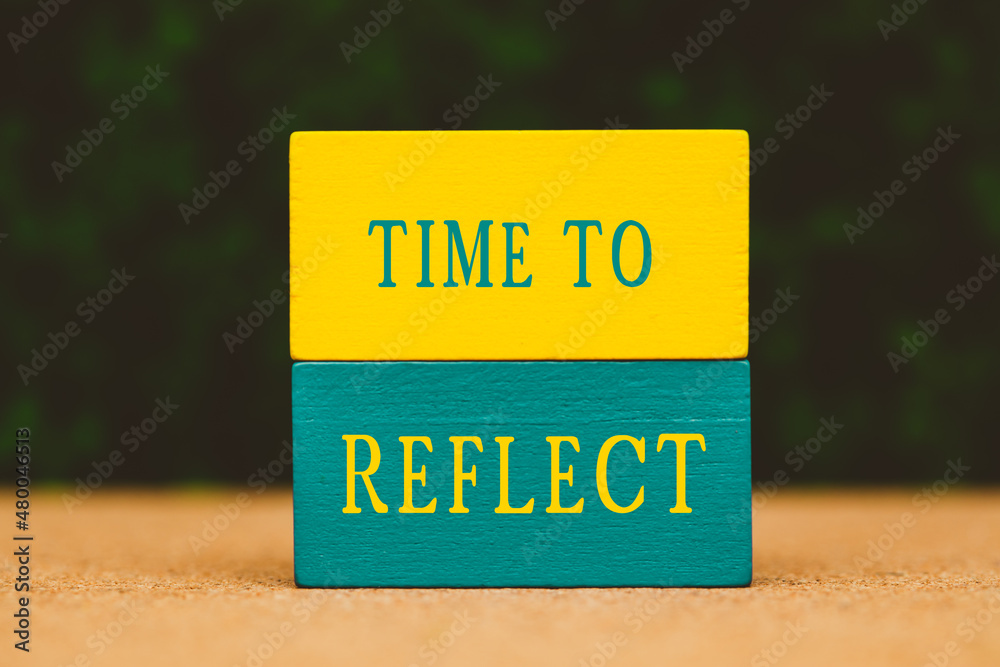 Fotografia Cubes with message time to reflect