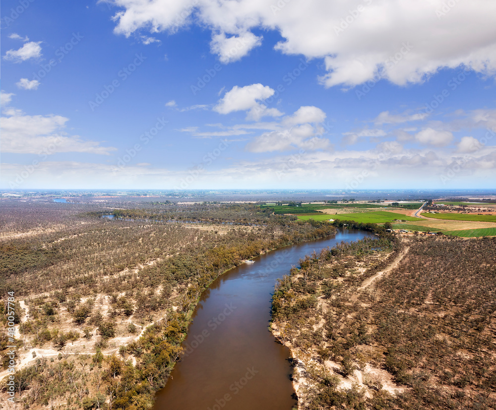 D Murray turns plains along D Murray turns plains along