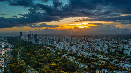 Fototapeta Naklejka Na Ścianę i Meble -  Mirador Sur, Santo Domingo, República Dominicana.