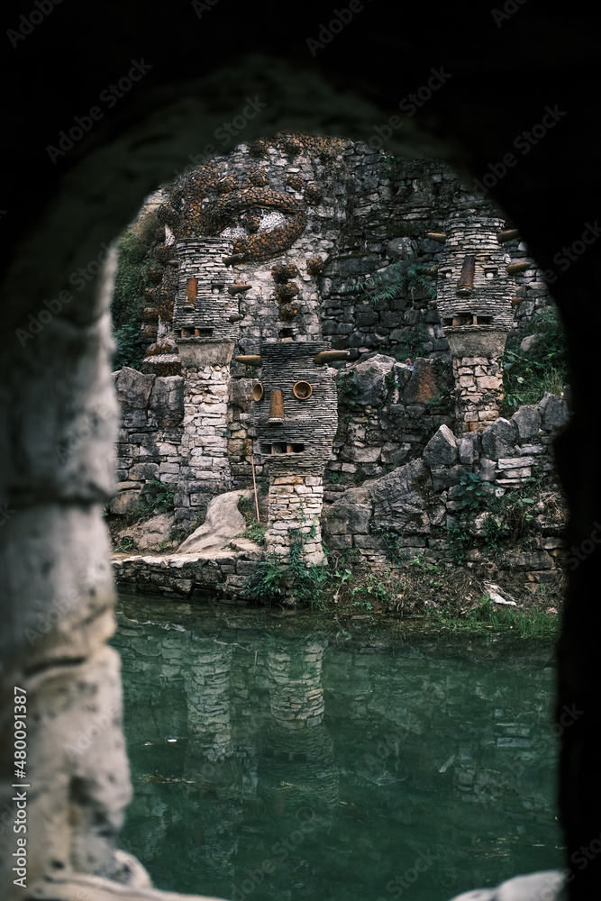 Naklejka premium ancient stone wall