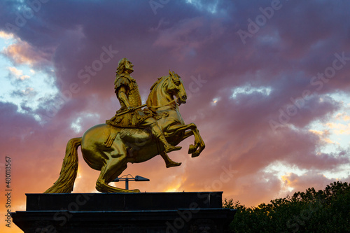 Der Goldene Reiter als Wahrzeichen der Stadt Dresden.