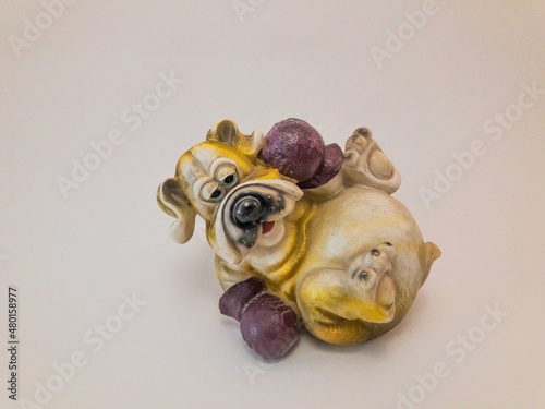 ceramic dog,
