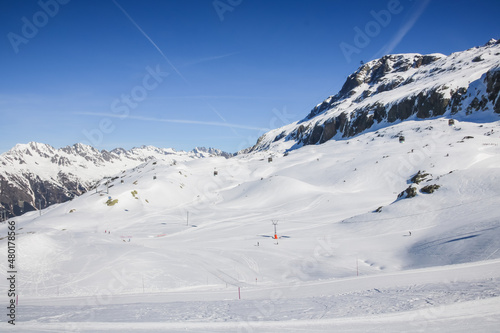 paysage d'hiver à l'Alpes d'Huez dans les Alpes françaises