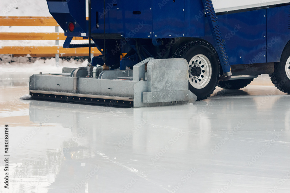 special machine leveled ice rink special machine leveled ice rink