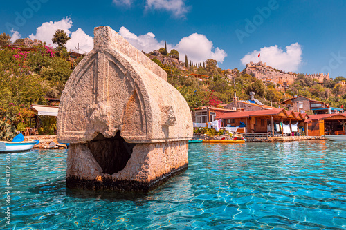 Schilderij op canvas Ancient sunken tomb of the Lycian Greek civilization on the shores of the Mediterranean Sea near the island of Kekova in Turkey