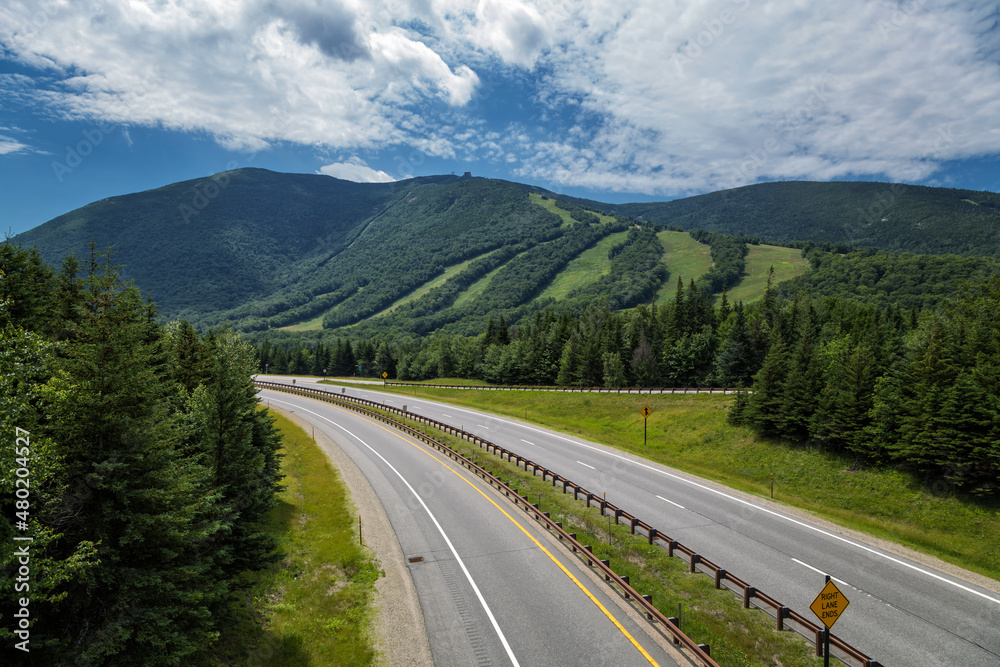 Fototapeta premium Railway to Mount Washington in New Hampshire