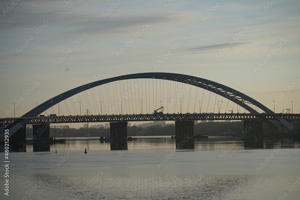 Obraz premium Cityscape on the sunset