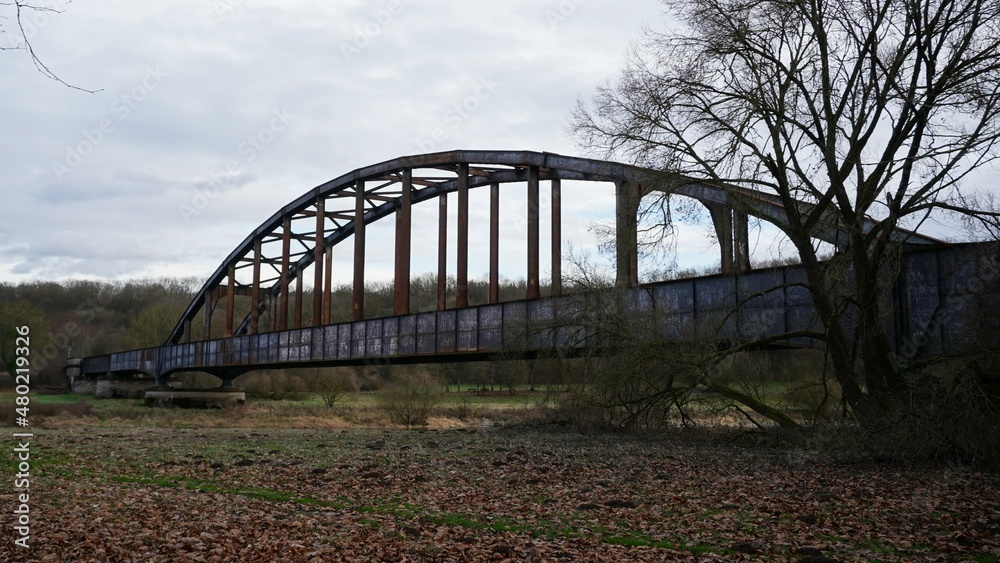 Eisenbahnbrücke über die Weser in Höxter