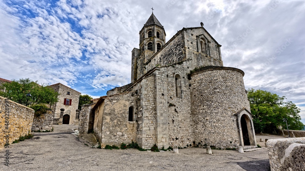 Eglise Saint-Michel de La Garde-Adhémar, Drôme, Auvergne-Rhône-Alpes, France