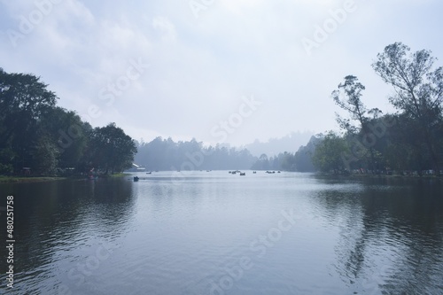 Foggy Kodailkanal Lake © Shashi