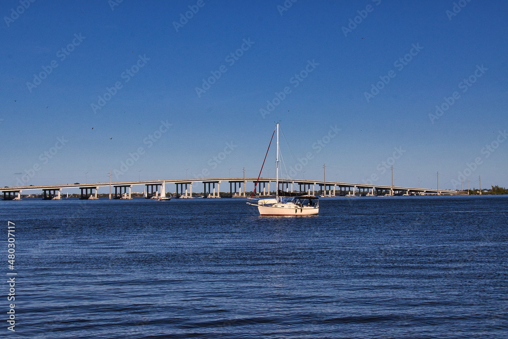 Fototapeta premium Enjoying a sunny winter day in Eau Gallie Florida on the waterfront