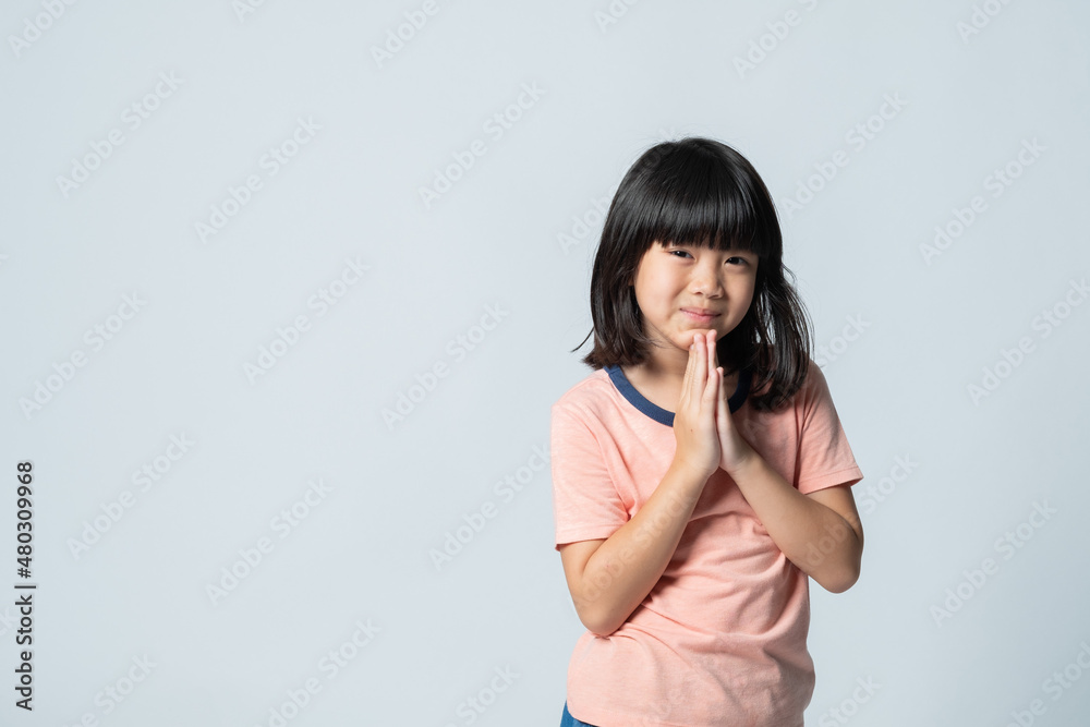 Asian girls offering respect, thai child pay respect Asian girls offering respect, thai child pay respect