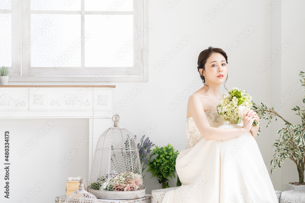 ウェディングドレスを着た花嫁 ウェディングドレスを着た花嫁