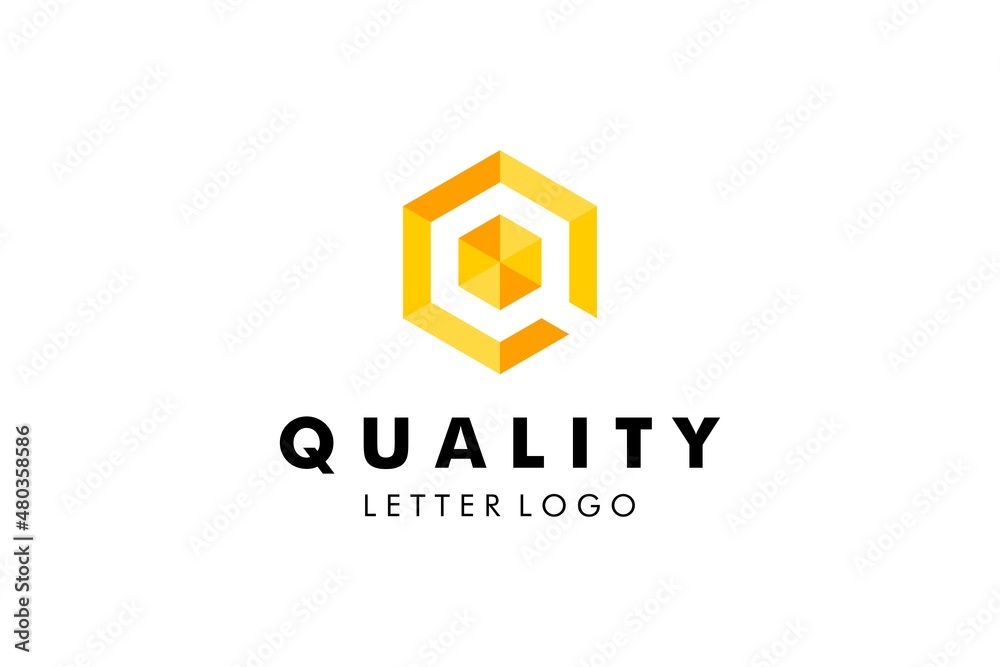 Fototapeta premium Letter Q Logo : Suitable for Company Theme, Technology Theme, Jewelry Theme, Initial Theme, Infographics and Other Graphic Related Assets.