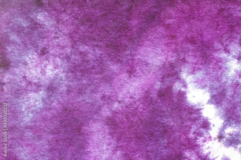 赤紫色の絞り染め和紙背景