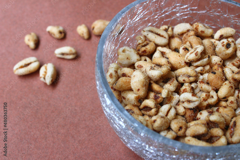 Obraz premium Roasted wheat puff