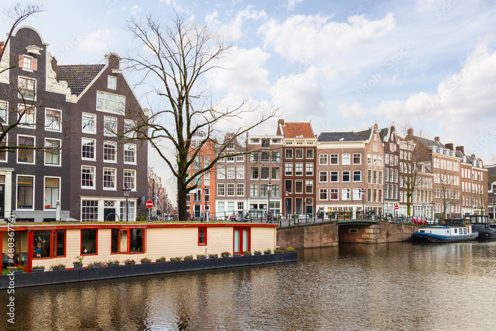 Naklejka premium Prinsengracht in the historic center of Amsterdam.