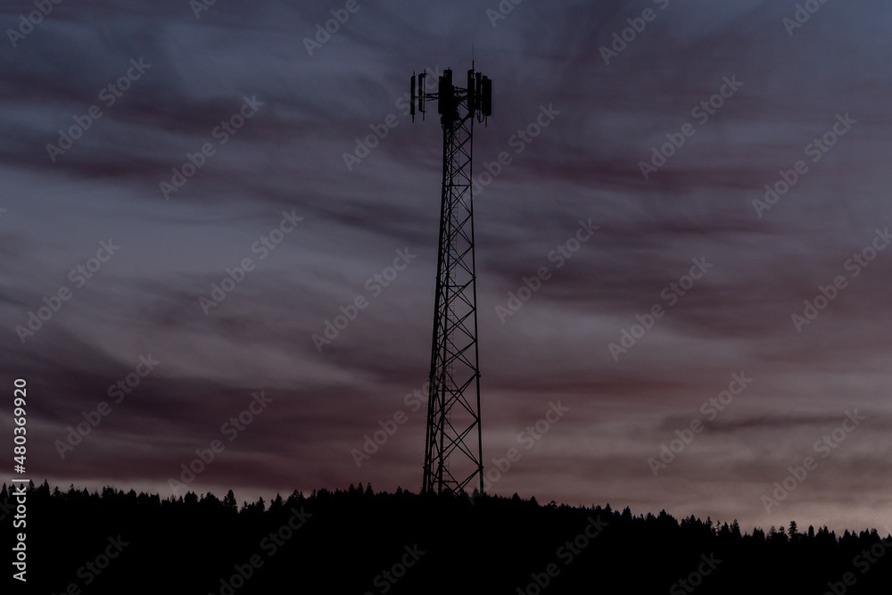 Naklejka premium Cell Phone Tower Sunrise