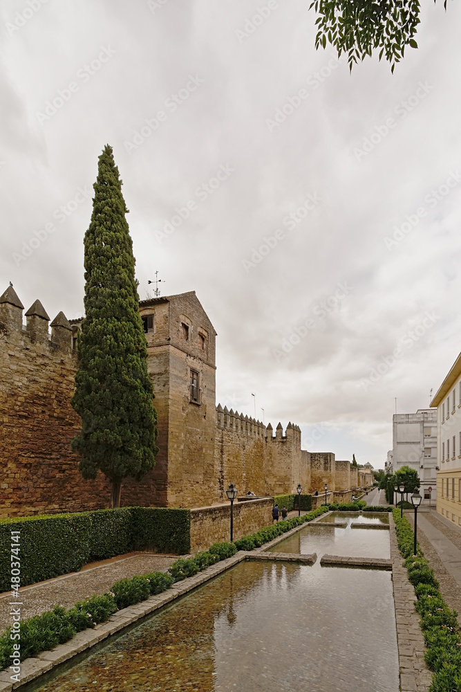 Obraz premium Walkways and water pools outside of the old roman city walls of Cordoba, Spain 
