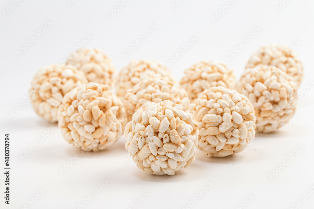 There are rice flower balls made of rice and other raw materials There are rice flower balls made of rice and other raw materials