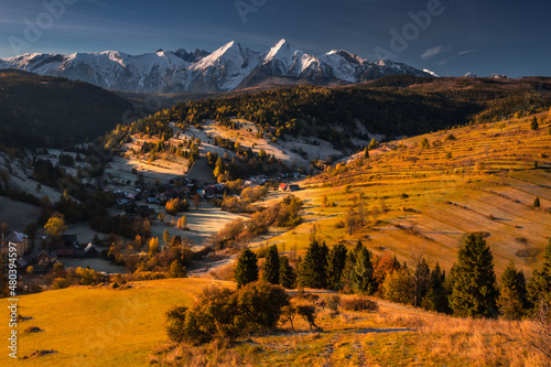 Obraz na płótnie Colorful autumn near the Tatras. Peaks and hills bathed in the light of the setting sun. w salonie