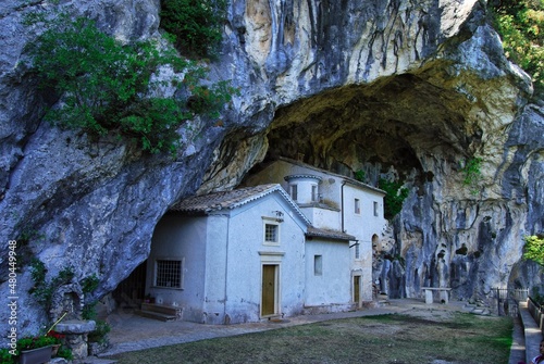 Madonna delle Cese Sanctuary built inside a cave © McCarony