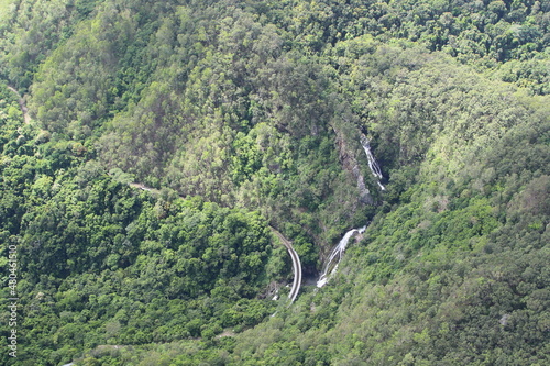 Luftaufnahme über Regenwald