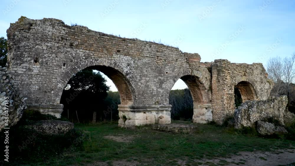Aqueduc Romain de Barbegal. Fontvieille, Provence-Alpes-Cote d'Azur, France Aqueduc Romain de Barbegal. Fontvieille, Provence-Alpes-Cote d'Azur, France