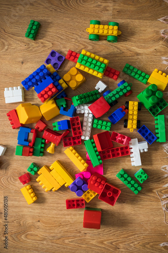 Top view of yellow plastic blocks.