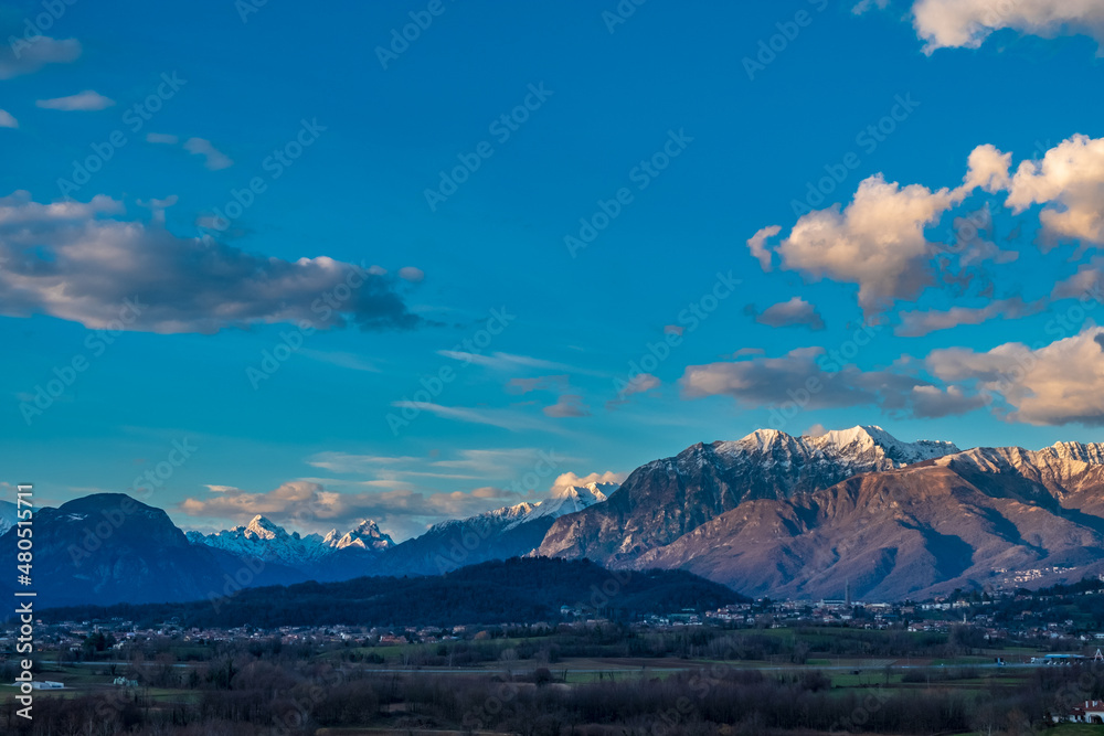Fototapeta premium Winter colorful sunset in the countryside of Friuli-Venezia Giulia, Italy