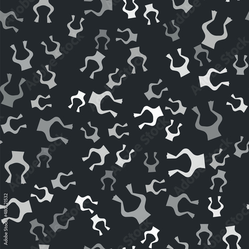 Grey Frog legs icon isolated seamless pattern on black background. Vector