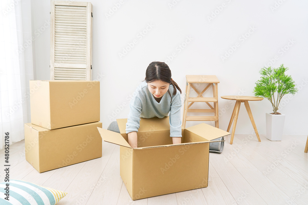 女性 引っ越し 女性 引っ越し