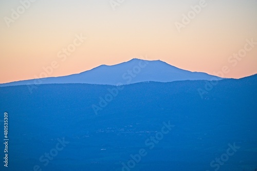 Fototapeta Naklejka Na Ścianę i Meble -  Dramatic Sunset Over the Hills of Tuscany Italy