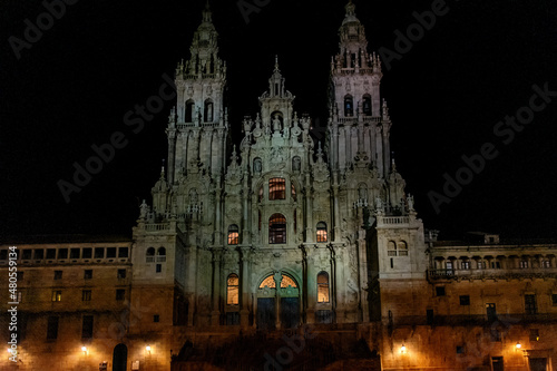 Fachada de la Catedral de Santiago en la plaza del Obradoiro, Galicia
