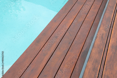 Canvas-taulu Detail of swimming pool coping and cover constructed by cumaru wood deck, hardwo