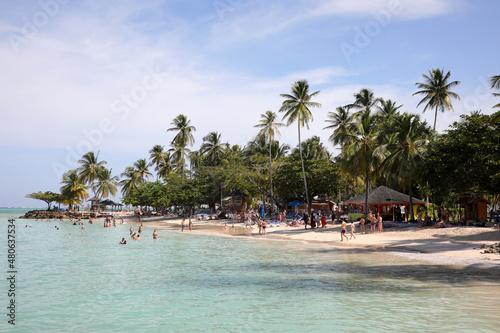 Wundersch  ner Strand auf Tobago  Trinidad   Tobago 
