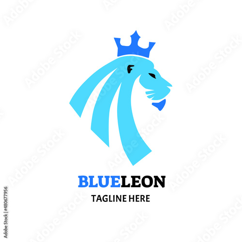 minimalist logo with lion the king of the jungle animal concept