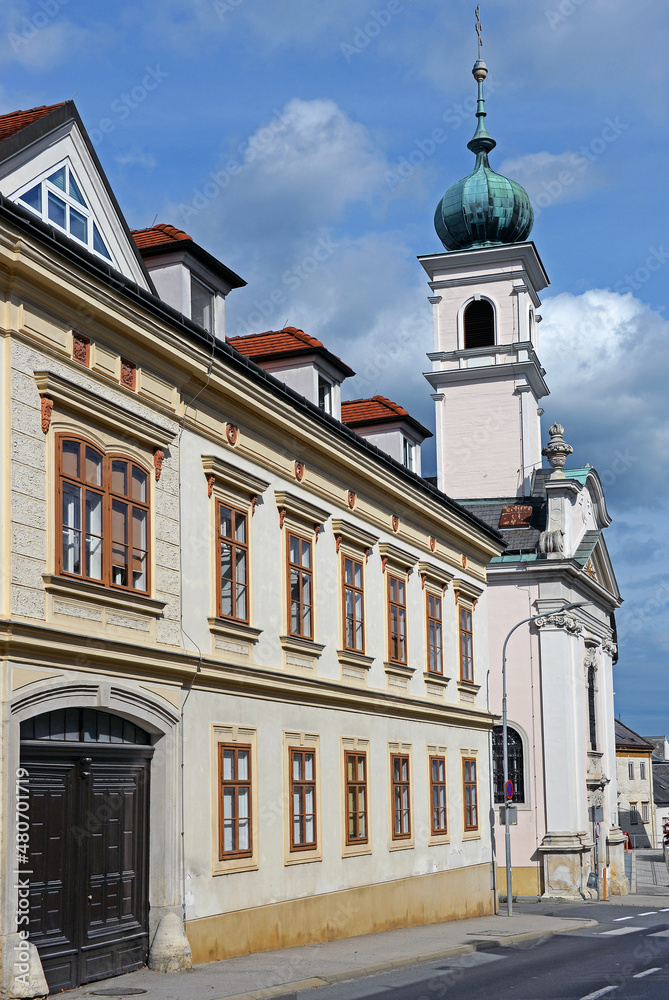 Fototapeta premium Kirche und Krankenhaus der Barmherzigen Brüder Eisenstadt
