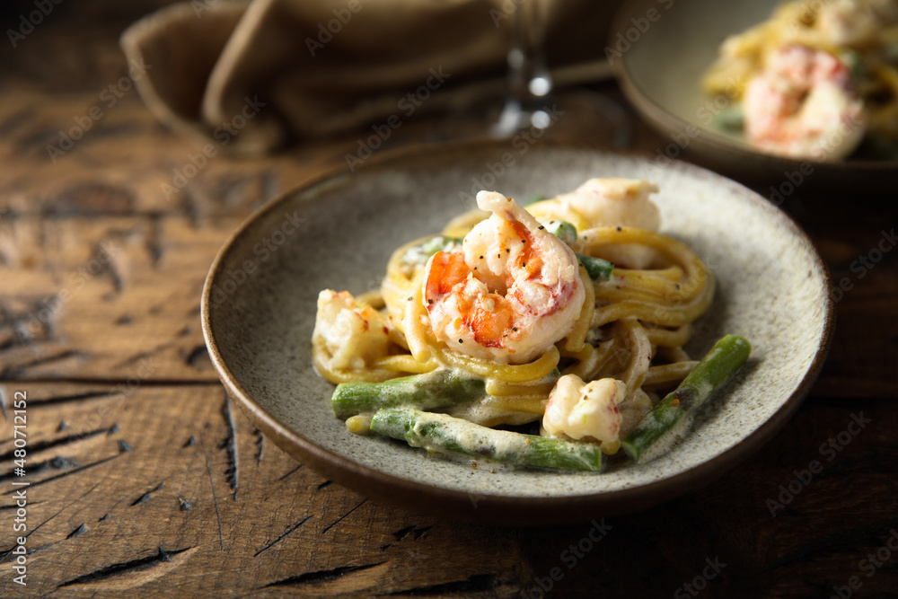 Pasta with shrimps and asparagus Pasta with shrimps and asparagus